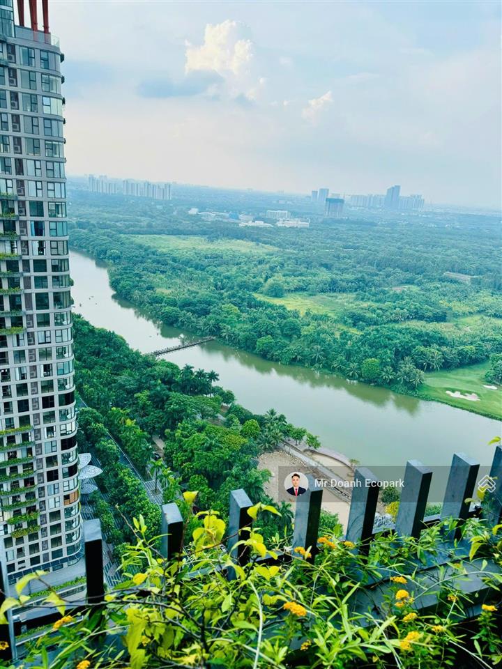 Bán căn studio onsen  view hồ  ban công hoa  giá tốt 3.18 tỷ
