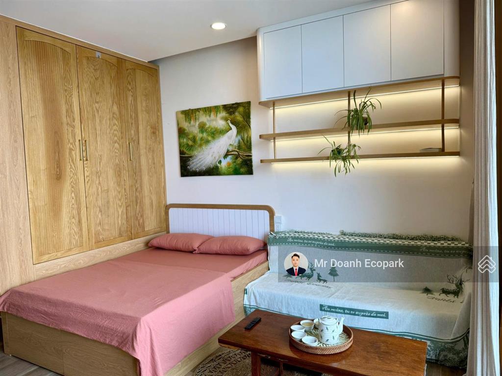 Cắt lỗ bán gấp căn studio 2,1 tỷ  sol forest, hướng mát, view đẹp, full đồ