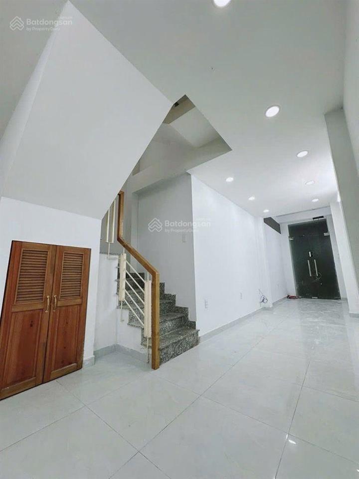 Nhà đẹp bình thạnh  bạch đằng ngay ngã 4 hàng xanh  36m2  5tầng btct  nhĩnh 5 tỷ  180tr/năm.