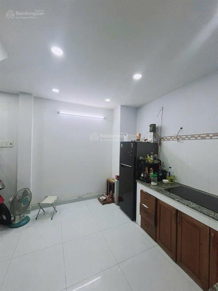 Nhà đẹp bình thạnh  bạch đằng ngay ngã 4 hàng xanh  36m2  5tầng btct  nhĩnh 5 tỷ  180tr/năm.