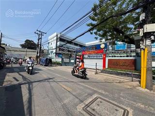 Nhà đẹp ngay chợ gò vấp  42m2  4tầng  sát hẻm xe tải thông  chỉ nhĩnh 5ty  nguyễn văn nghi.