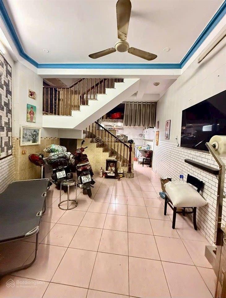 Nhà đẹp hoàng hoa thám  60m2  xe hơi tận cửa  4 tầng  chỉ 6.x tỷ  bình thạnh