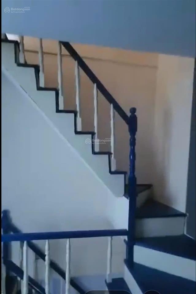 Nhà đẹp nguyễn văn trỗi  gần 30m2  3 tầng  5' sân bay  lô góc thoáng  nhĩnh 5tỷ  phú nhuận .