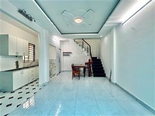 Nhà đẹp ngay vincom quang trung  40m2  ngang 5 rộng rãi  lô góc thoáng mát  gò vấp .
