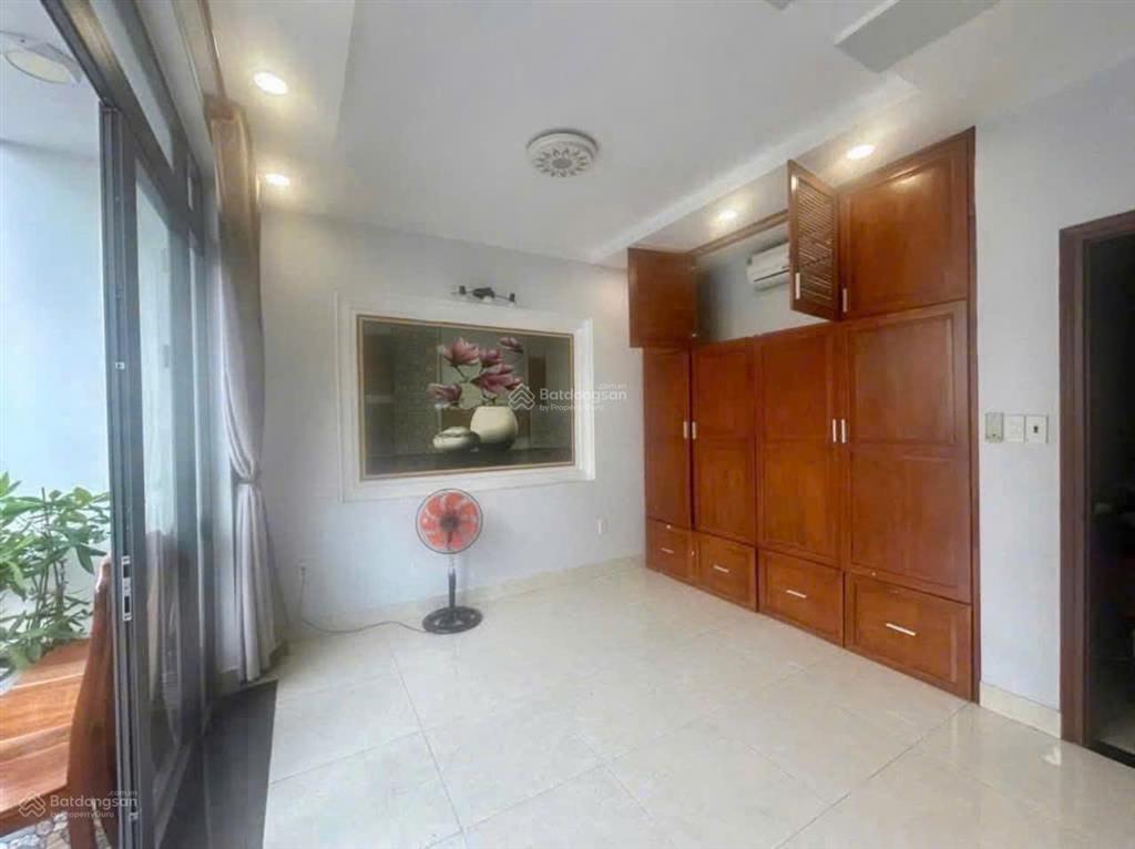 Nhà đẹp nguyễn kiệm  ngay bv175  60m2  5' sân bay  hẻm xe hơi thông  tl chính chủ  gò vấp