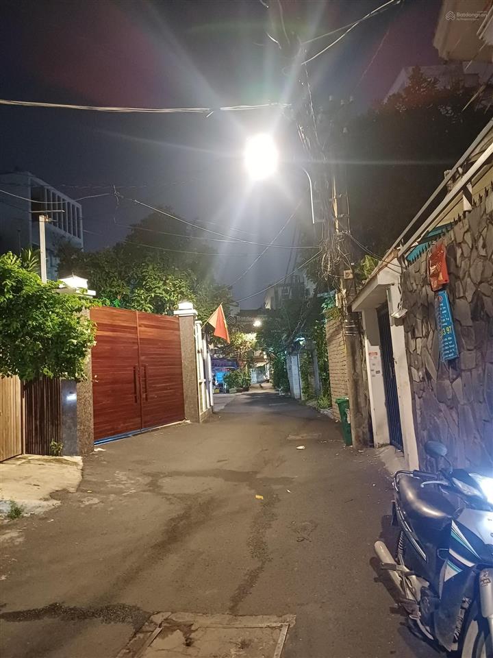 Nhà đẹp ngay ngã tư lê quang định  nguyễn văn đậu  78m2  3 tầng btct  xe hơi tới nhà.