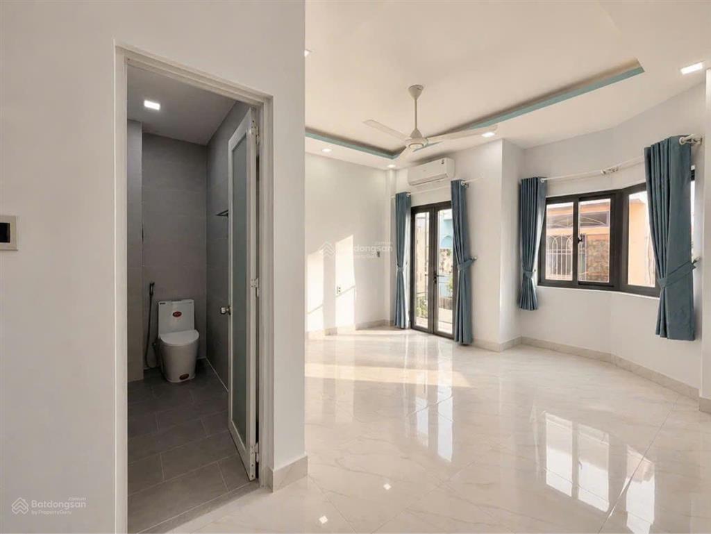 Nhà đẹp hoàng hoa thám  gần 40m2  4 tầng btct  chợ cây quéo sát hẻm xe hơi thông  bình thạnh