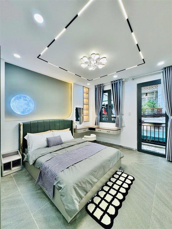 Nhà đẹp bình thạnh  gần cầu bông  sát phan xích long  30m2  3tầng  xe hơi tận cửa  chỉ 5.x ty