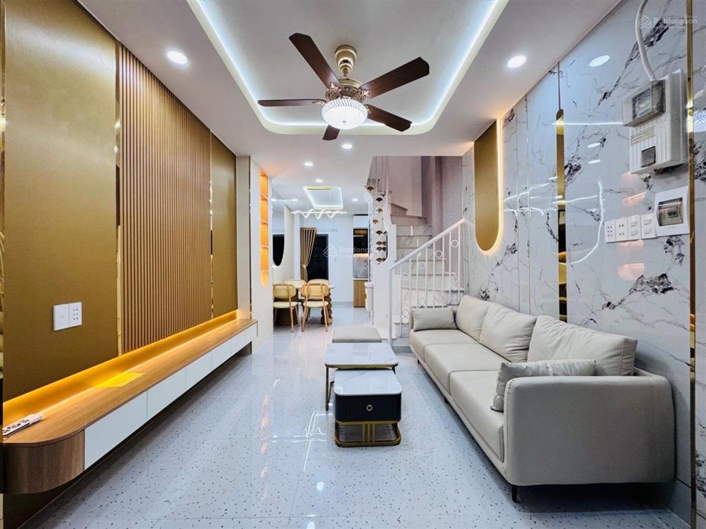 Siêu phẩm phú nhuận  sát mặt tiền nguyễn thượng hiền  3 tầng btct  2 mặt hẻm thoáng  5' q1.