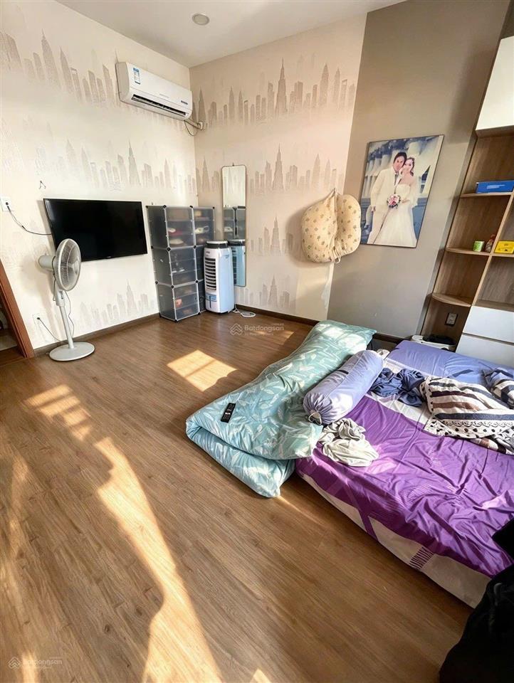 Nhà đẹp lê văn sỹ  3 tầng btct  32m2  xe hơi tận cửa  q3 sát q1  chỉ nhỉnh 7 tỷ.