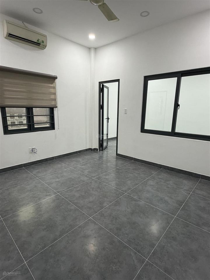 Cho thuê nhà riêng 107/18 phạm văn hai, hẻm xe tải gần chợ phạm văn hai, kinh doanh  văn phòng