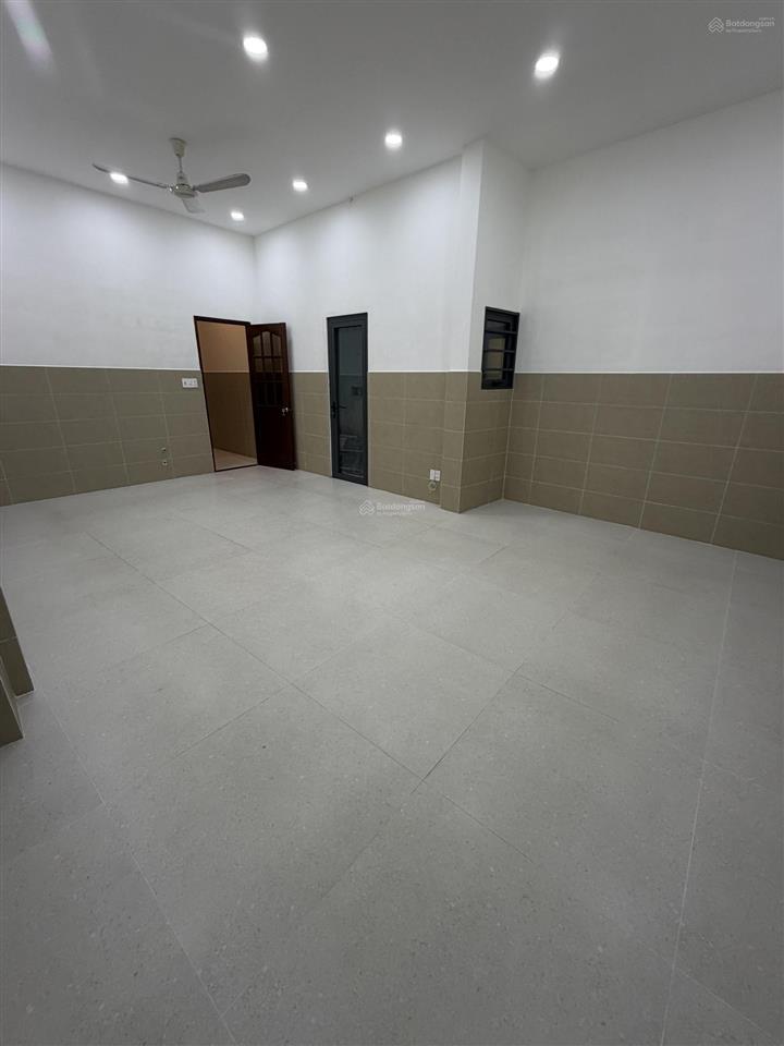 Cho thuê nhà riêng 107/18 phạm văn hai, hẻm xe tải gần chợ phạm văn hai, kinh doanh  văn phòng