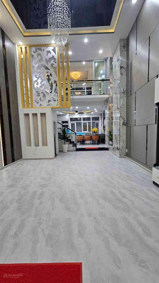 Quận 7 nhà phố 5 tầng lung linh ô tô trong nhà