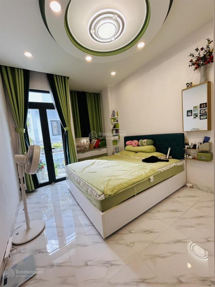 Nhà 4 tầng đường xe tải nguyễn văn linh trung tâm quận 7