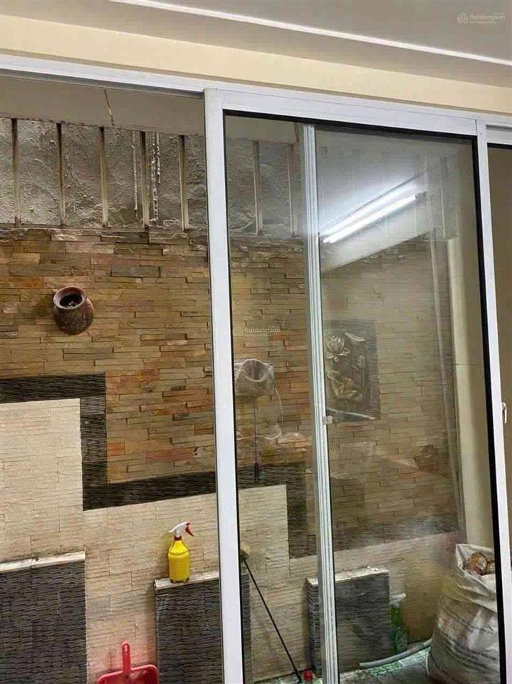 Bán nhà kim giang  hoàng mai 44m2 x 5 tầng, ngõ thông ô tô vf3 qua cửa, sát phố  giá 9.6 tỷ