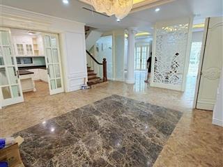 Bán biệt thự lô góc kđt việt hưng long biên 240m2 mt 14.5m đường lớn