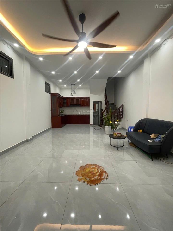 Siêu phẩm đại la 42m² x 5 tầng  mặt tiền 5m hiếm có  giá 9.8 tỷ (lõi hai bà trưng)