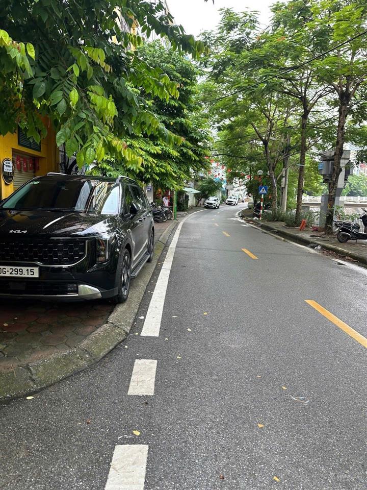 Siêu hàng rời trần đại nghĩa lõi hai bà trưngkhu bách kinh xâymặt tiền rộng  ô tô vào nhà120m2