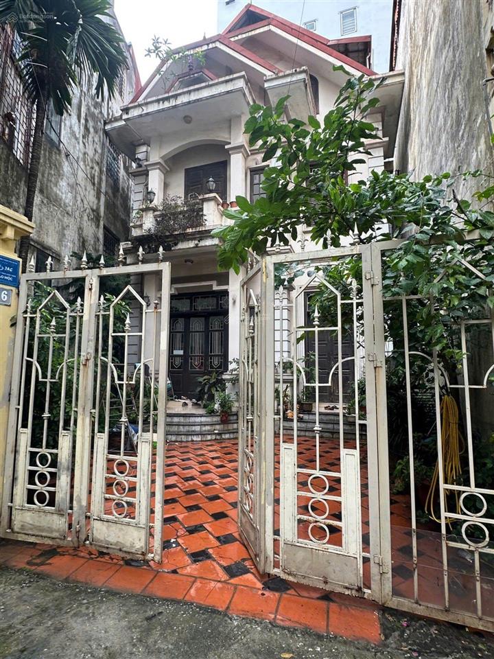 Siêu hàng rời trần đại nghĩa lõi hai bà trưngkhu bách kinh xâymặt tiền rộng  ô tô vào nhà120m2