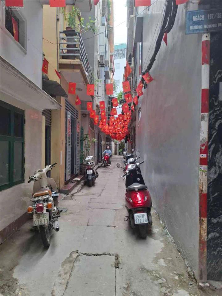 Lô góc 2 thoáng  thang máy mới kính koong  phố hoàng mai  42m² x 6 tầngchỉ 12.6 tỷ