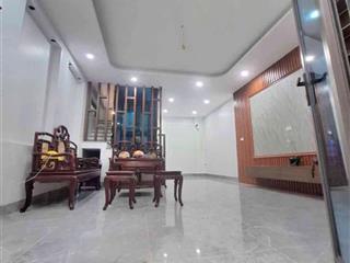 Lô góc 2 thoáng  thang máy mới kính koong  phố hoàng mai  42m² x 6 tầngchỉ 12.6 tỷ