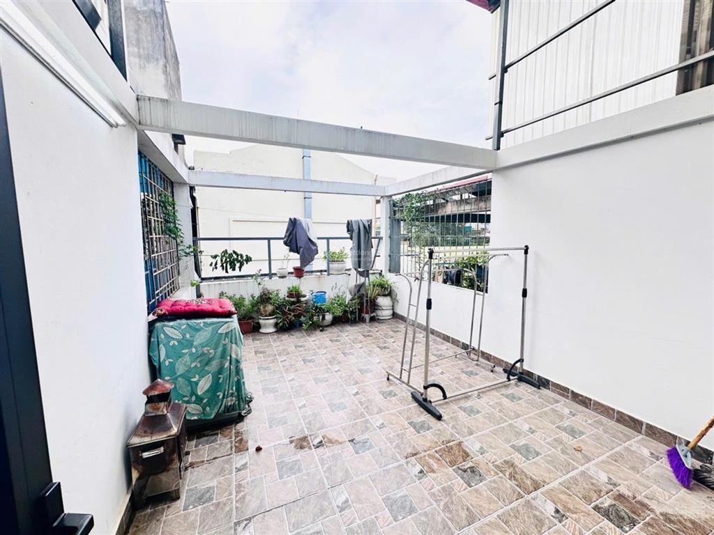 Bán nhà phân lô phan đình giót 40m2 4 tầng mt 3.5m giá 10.7 tỷ  ngõ ô tô  2 mặt thoáng