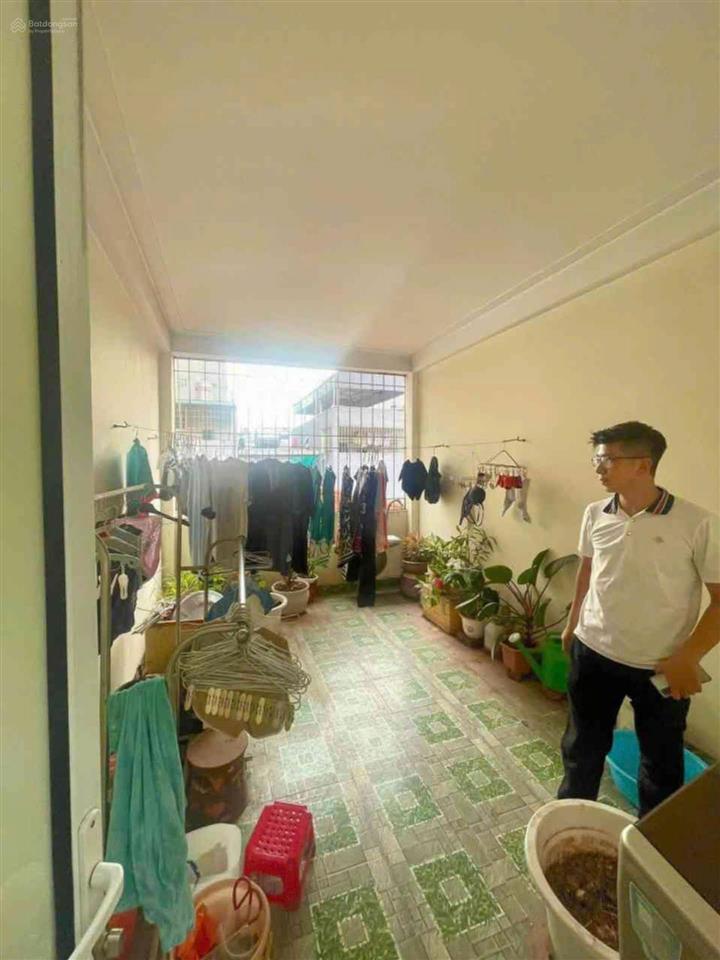 Bán nhà kim giang  hoàng mai 44m2 x 5 tầng, ngõ thông ô tô vf3 qua cửa, sát phố  giá 9.6 tỷ