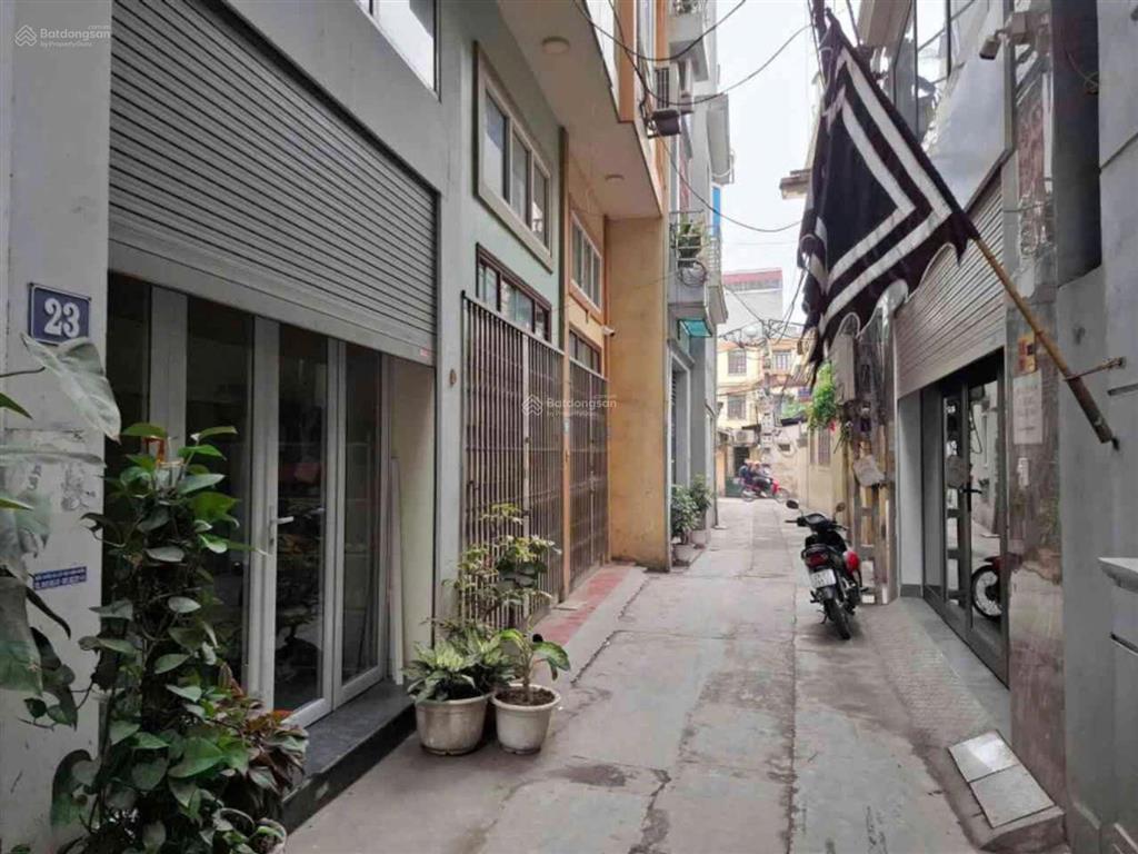 Bán nhà kim giang  hoàng mai 44m2 x 5 tầng, ngõ thông ô tô vf3 qua cửa, sát phố  giá 9.6 tỷ