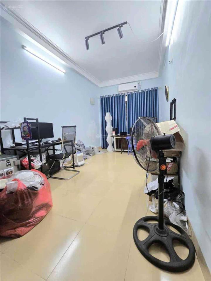 Bán nhà trần đại nghĩa hai bà trưng lô góc 5 tầng gần trường chợ ở ngay 6.9 tỷ