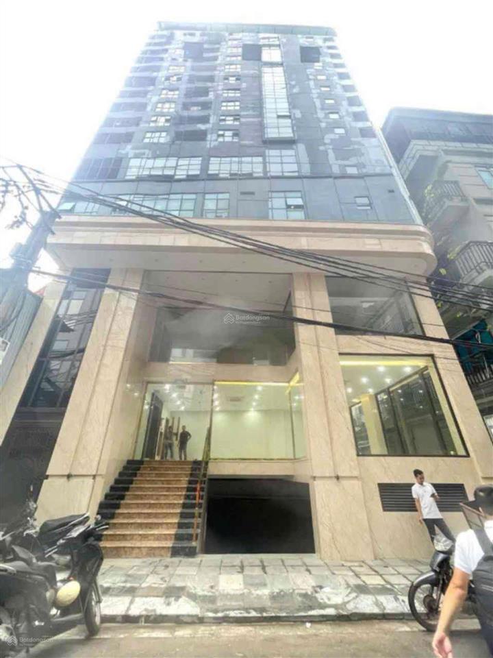 Bán tòa nhà văn phòng phố lê văn lương 105m² 10 tầng lô góc  dòng tiền 1.8tỷ/năm