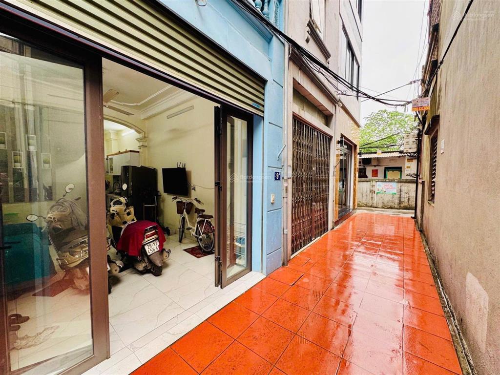 Bán nhà đại từ  sát hồ linh đàm, 30m2 x 5 tầng, nhà đẹp ở ngay  7 tỷ