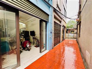 Bán nhà đại từ  sát hồ linh đàm, 30m2 x 5 tầng, nhà đẹp ở ngay  7 tỷ
