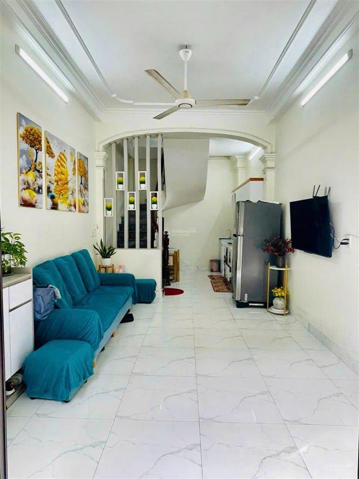 Bán nhà đại từ  sát hồ linh đàm, 30m2 x 5 tầng, nhà đẹp ở ngay  7 tỷ