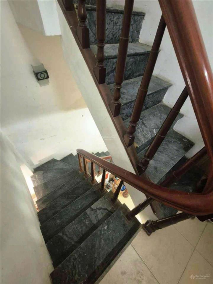 Bán nhà lô góc giảng võ ba đình 38m2 4 tầng 5pn giá 9.2 tỷ, dòng tiền tốt