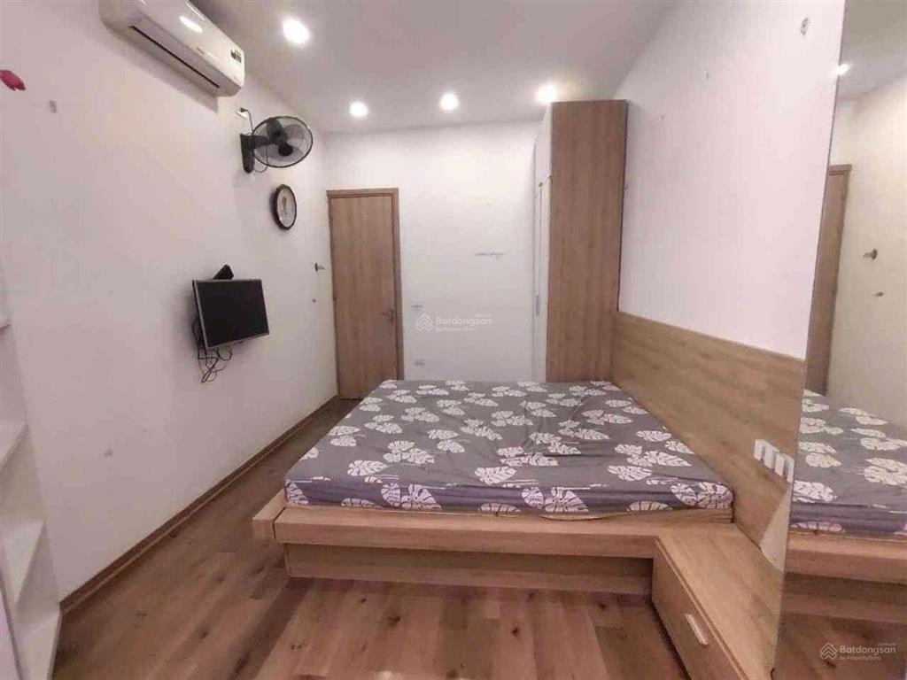 Bán nhà lô góc giảng võ ba đình 38m2 4 tầng 5pn giá 9.2 tỷ, dòng tiền tốt