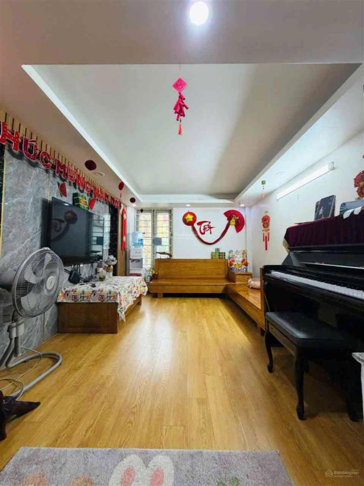 Nhà đẹp kim giang hàng xóm the manor  43m² x 5 tầng  cấp 1,2  sổ đỏ chính chủ