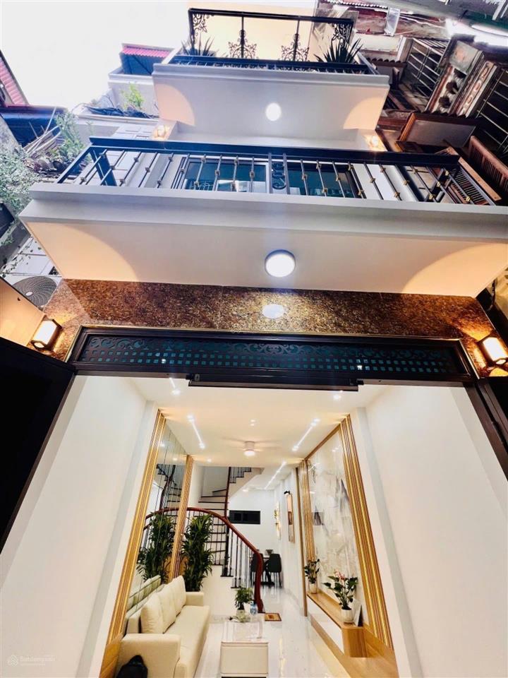 Bán nhà khương trung thanh xuân 40m2 x 5 tầng  2 thoáng  sát vành đai