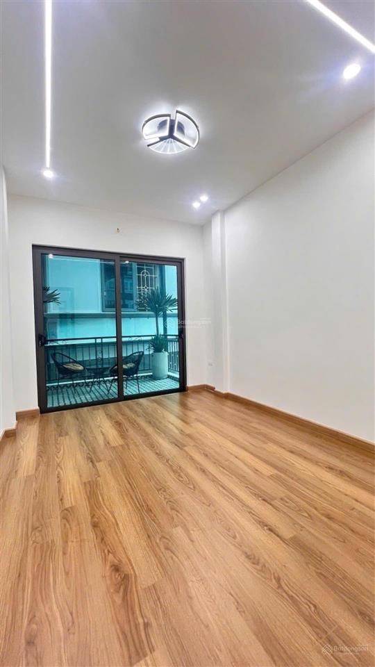 Bán nhà khương trung thanh xuân 40m2 x 5 tầng  2 thoáng  sát vành đai