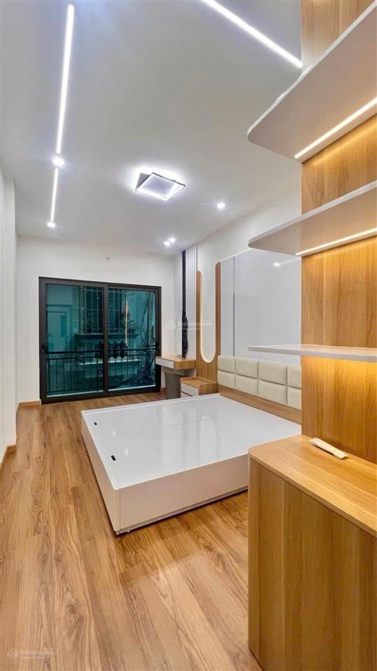 Bán nhà khương trung thanh xuân 40m2 x 5 tầng  2 thoáng  sát vành đai