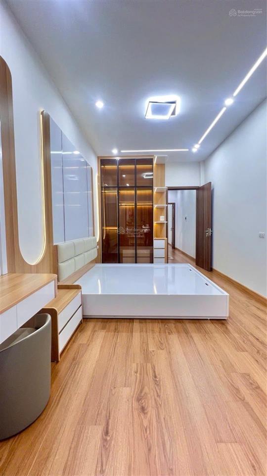 Bán nhà khương trung thanh xuân 40m2 x 5 tầng  2 thoáng  sát vành đai