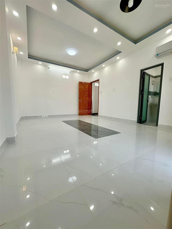 Bán nhà hxh đặng văn ngữ phú nhuận 5 tầng giá chỉ 9,9 tỷ