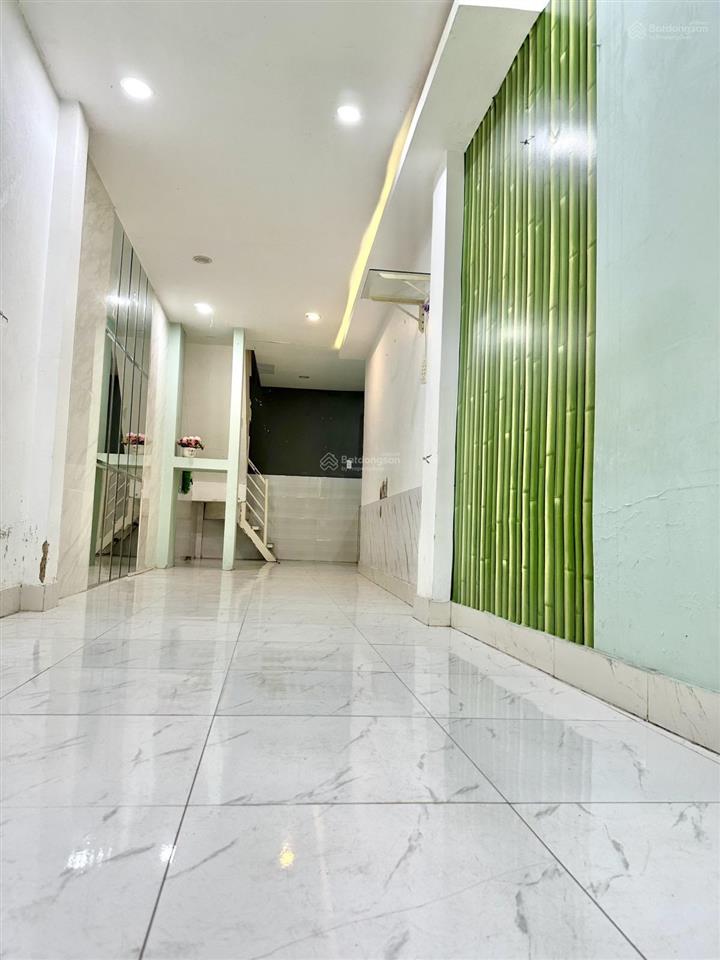 Hiếm  khu vip phú nhuận  ngay nguyễn văn trỗi & hoàng diệu  35m2  chỉ 4.3 tỷ