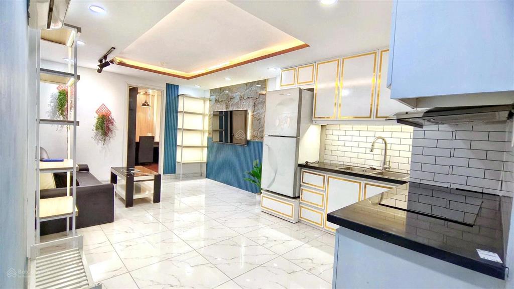Ch 1pn, 45m2, hồ bơi, dọn phòng, giặt riêng, tm, bảo vệ, ngay bờ kè trường sa, cầu công lý q3, q1