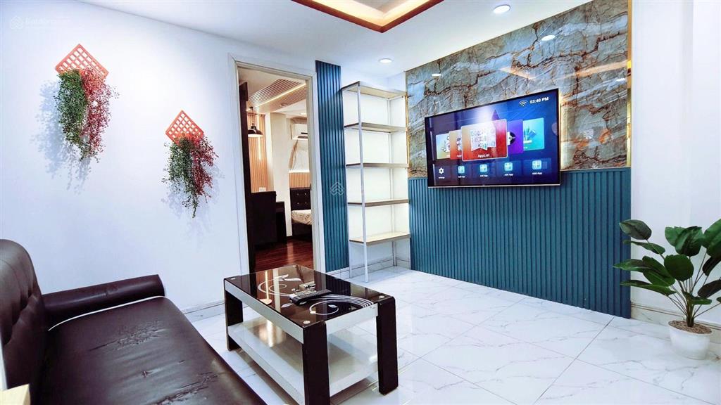 Ch 1pn, 45m2, hồ bơi, dọn phòng, giặt riêng, tm, bảo vệ, ngay bờ kè trường sa, cầu công lý q3, q1