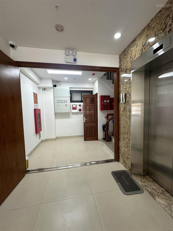 Siêu phẩm mặt phố nguyễn khangtoà nhà 8 tầng thang máythông sàn kinh doanh đẳng cấp hiếm có