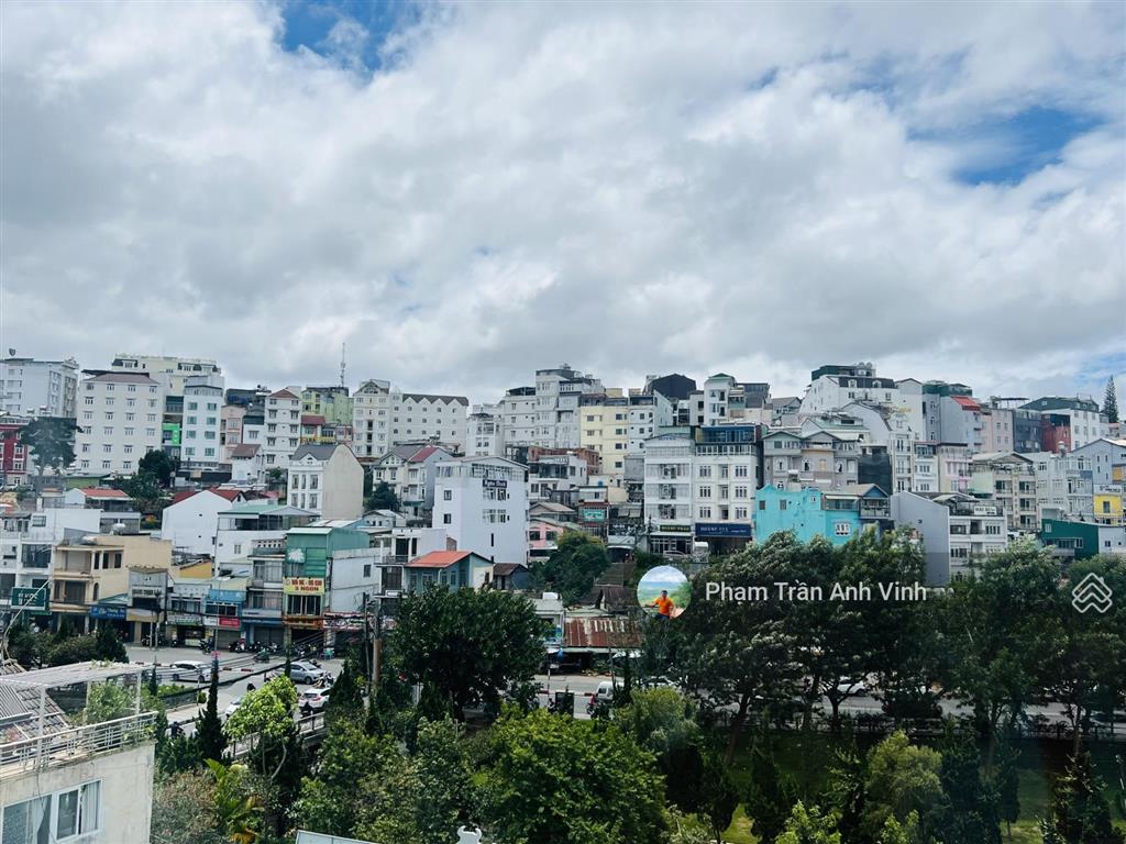 Bán khách sạn 32 phòng ngay hồ xuân hương  phường 3  tp. đà lạt giá rất tốt