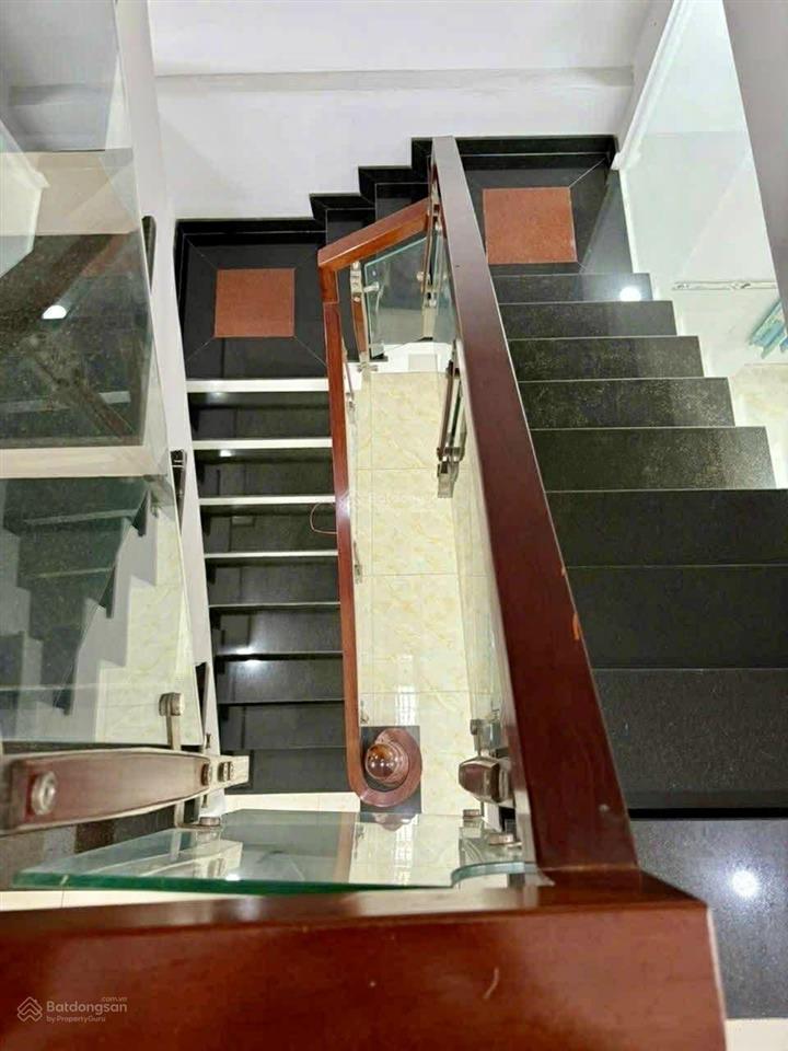 Nhỉnh 5 tỷ nhà đẹp mặt tiền 4 tầng (5mx13m), gần đặng thúc vịnh, vào ở ngay, kinh doanh tốt