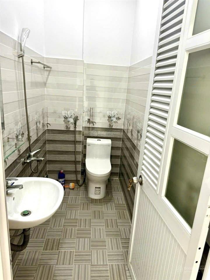 Nhỉnh 5 tỷ nhà đẹp mặt tiền 4 tầng (5mx13m), gần đặng thúc vịnh, vào ở ngay, kinh doanh tốt