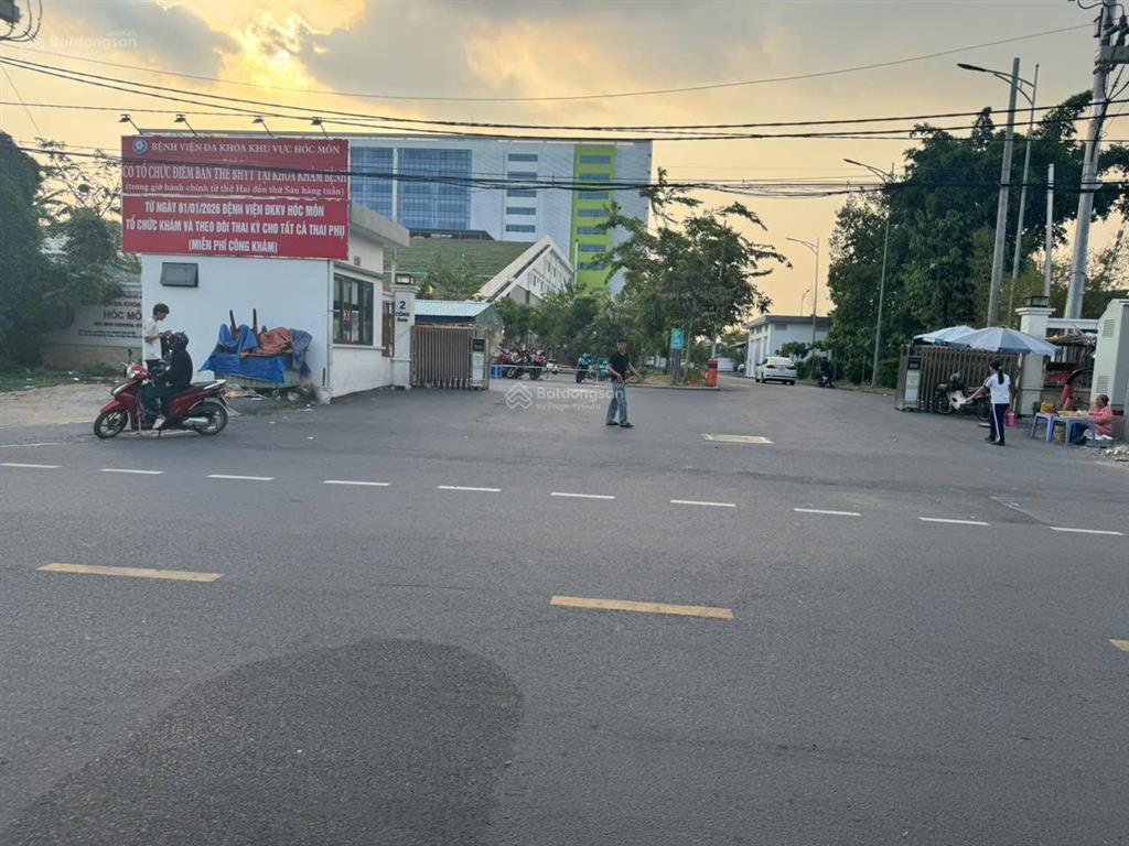 Bà triệu, thị trấn hóc môn, dt khủng 172m2 (7,5mx23m), ngang lớn 7,5m, 4,7 tỷ (27 triệu/m2)