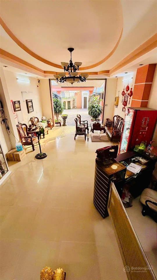 Mt võ thị hồi, nhà nghỉ 140m2, 5 tầng, 15 p, 15wc giá rẻ 9,9 tỷ, thu nhập 100 triệu